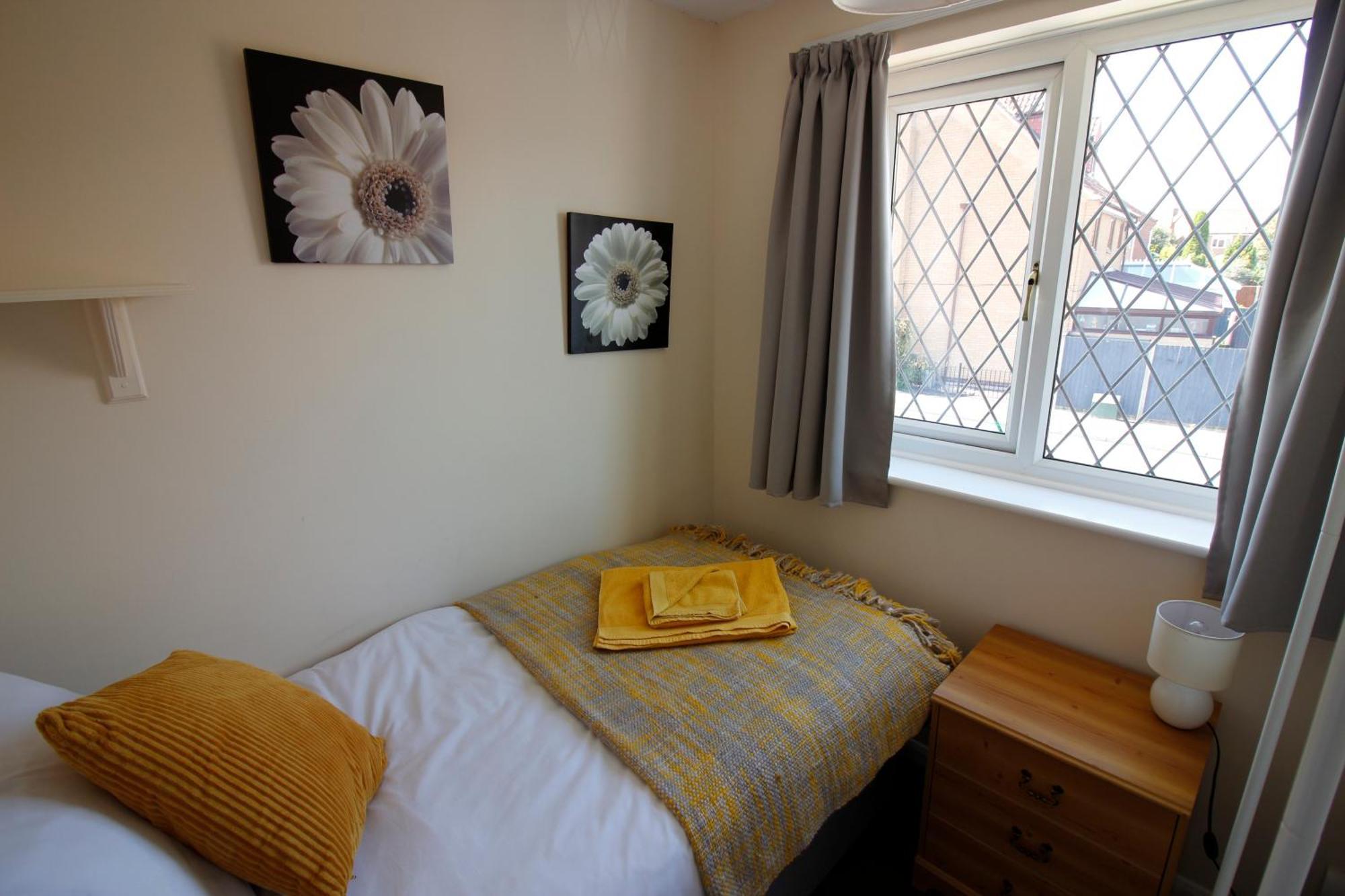 Hinckley Home Sleeps 5 Complete House Leicester Exterior foto